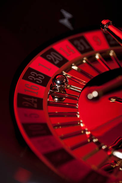Live roulette table with dealer and multilingual chat